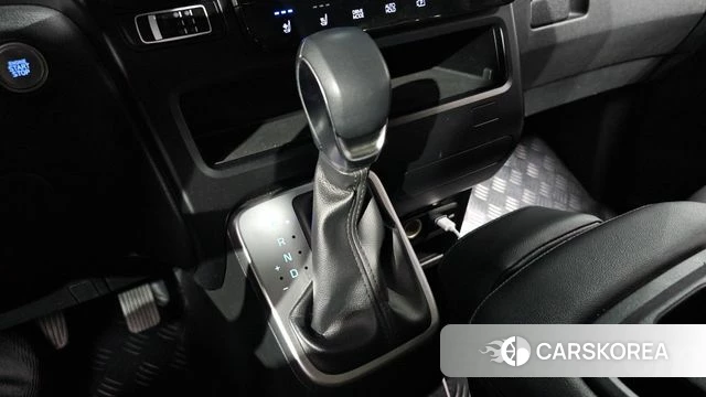 Hyundai Staria id 4715695 из Кореи 19