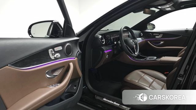 Mercedes-Benz E-Class W213 id 4996195 из Кореи 36
