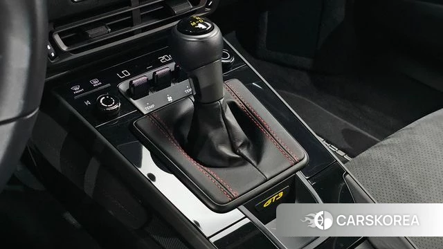 Porsche 911(992) id 4922774 из Кореи 35