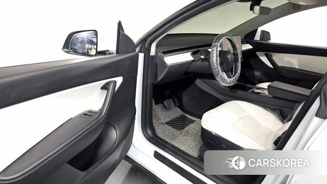 Tesla Model Y id 5012452 из Кореи 32