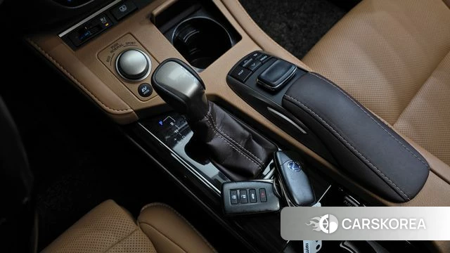 Lexus New ES300h id 4944453 из Кореи 31