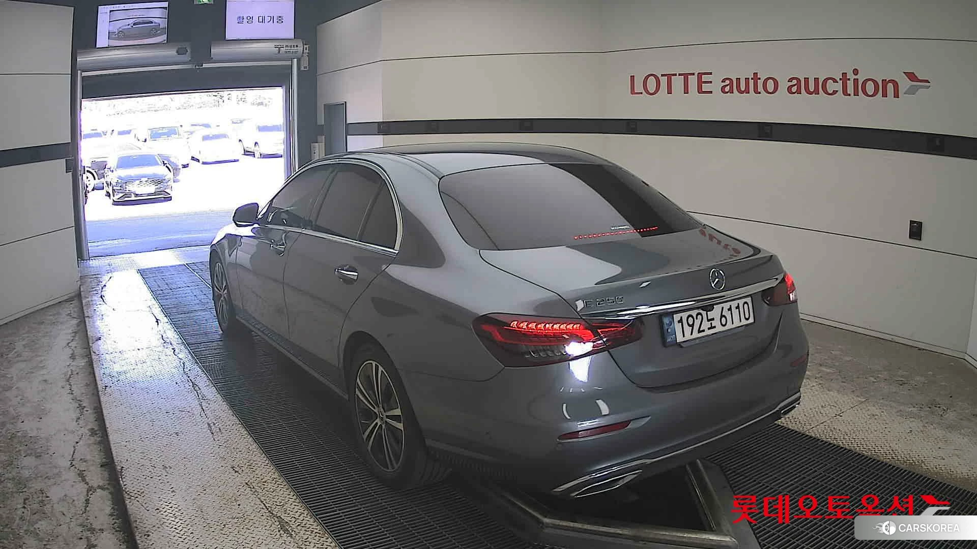 Mercedes-Benz Mercedes-Benz E250 id 4989968 из Кореи 36