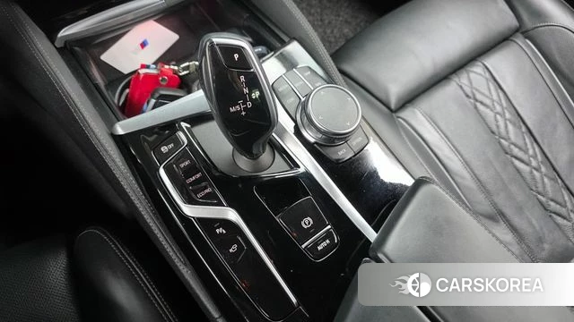 BMW 5 Series (G30) id 5002216 из Кореи 31