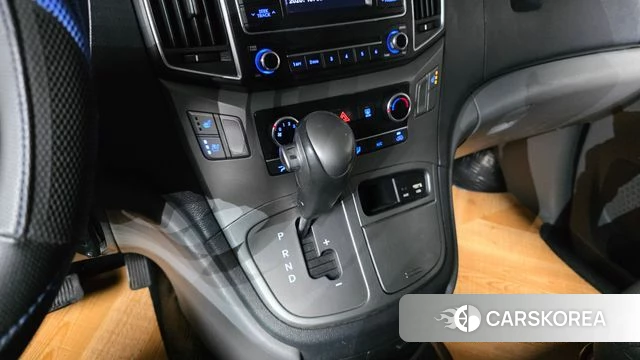Hyundai The New Grand Starex id 4952690 из Кореи 19