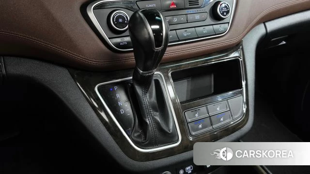Hyundai The New Grand Starex id 4988406 из Кореи 30