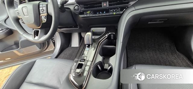 Toyota Crown Crossover id 5032804 из Кореи 17