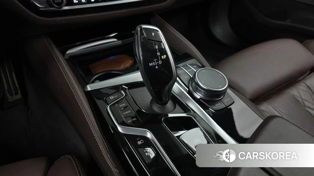 BMW 5 Series (G30) id 5022219 из Кореи 30