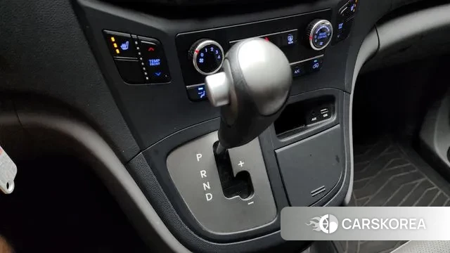 Hyundai The New Grand Starex id 3112888 из Кореи 19