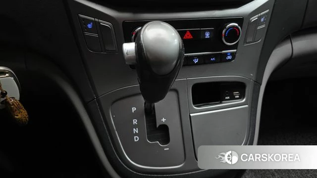 Hyundai The New Grand Starex id 4978047 из Кореи 29