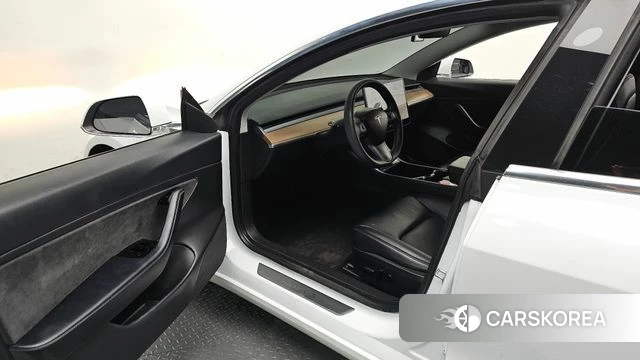 Tesla Model 3 id 4906849 из Кореи 32