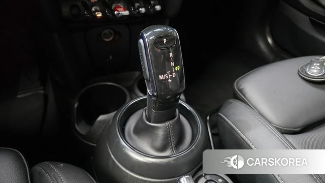 Mini Cooper D id 4923752 из Кореи 29
