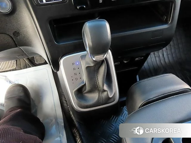 Hyundai Staria id 4206536 из Кореи 17