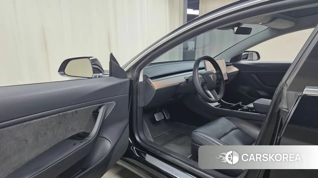 Tesla Model 3 id 5035304 из Кореи 29