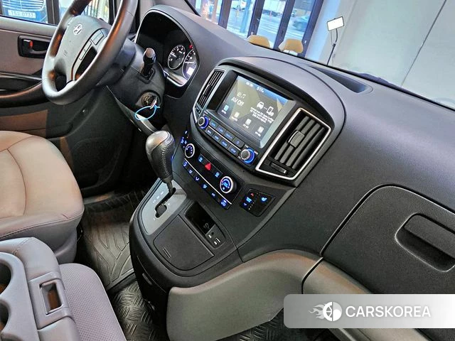 Hyundai The New Grand Starex id 4982734 из Кореи 19