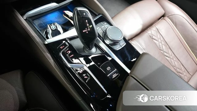 BMW 5 Series (G30) id 4942231 из Кореи 32