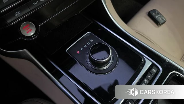 Jaguar XE id 4931183 из Кореи 28