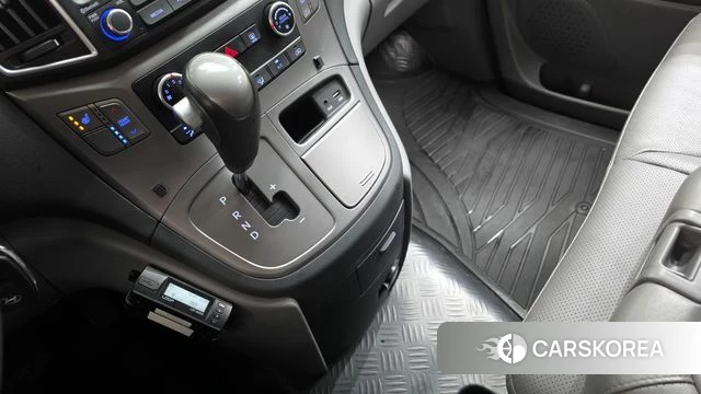 Hyundai The New Grand Starex id 4959314 из Кореи 29