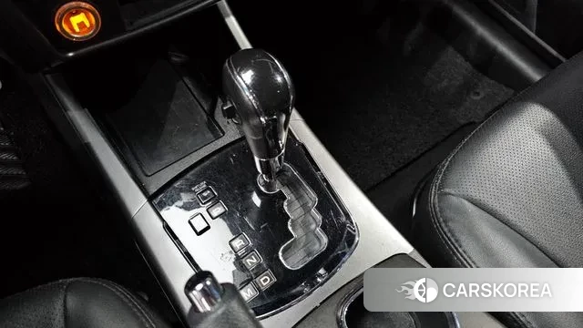 Ssangyong New Style Korando C id 3090864 из Кореи 19