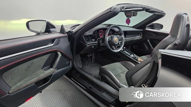 Porsche 911(992) id 4935586 из Кореи 30