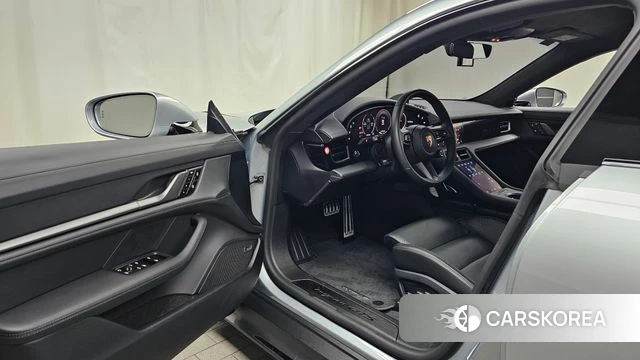 Porsche Taycan id 4739140 из Кореи 31