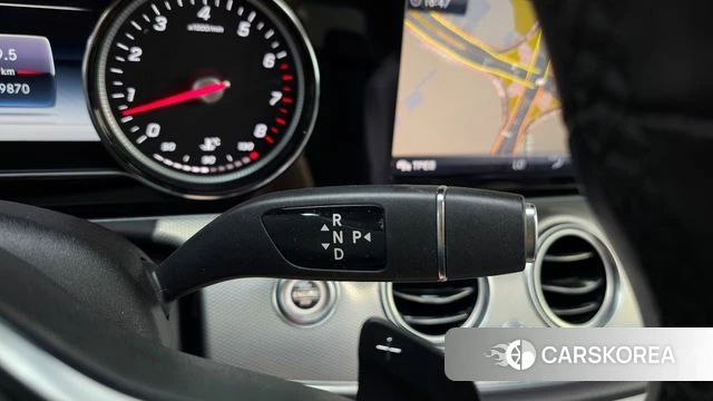 Mercedes-Benz E-Class W213 id 4930696 из Кореи 29