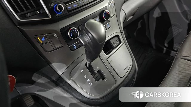 Hyundai The New Grand Starex id 5028314 из Кореи 19