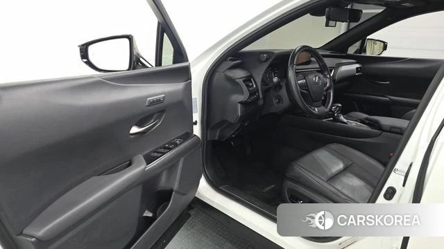 Lexus UX250h id 4977913 из Кореи 29