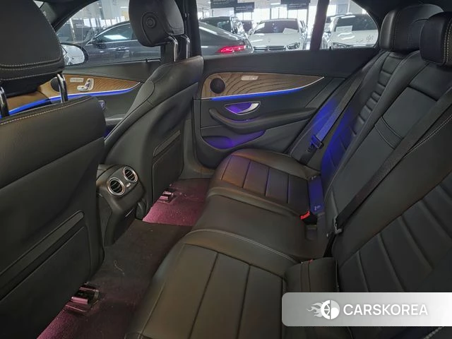 Mercedes-Benz E-Class W213 id 4996802 из Кореи 17