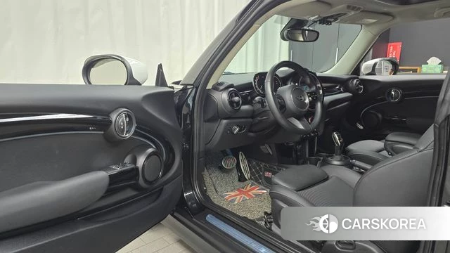 Mini Cooper id 4976316 из Кореи 31