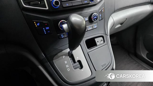 Hyundai The New Grand Starex id 4993624 из Кореи 19