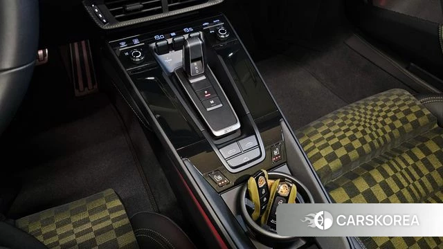 Porsche 911(992) id 4995329 из Кореи 19