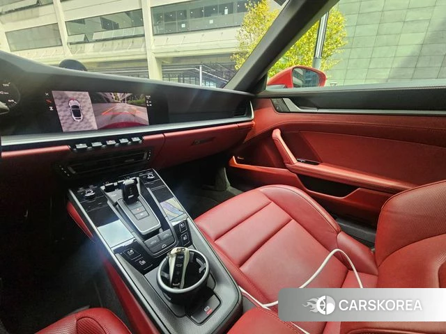Porsche 911(992) id 4757942 из Кореи 19