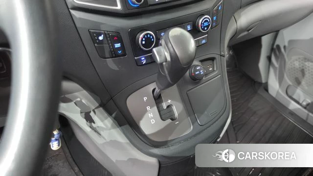 Hyundai The New Grand Starex id 4988241 из Кореи 19