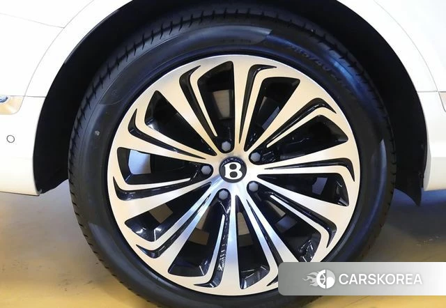 Bentley Bentayga id 4571323 из Кореи 9
