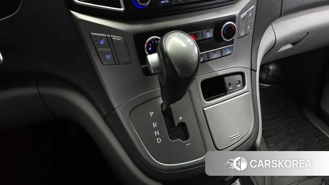 Hyundai The New Grand Starex id 4959340 из Кореи 29