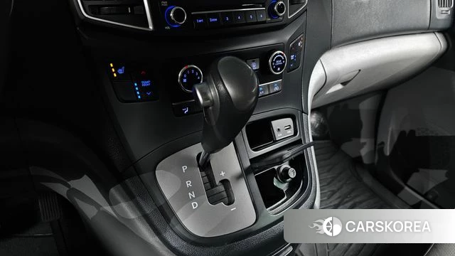 Hyundai The New Grand Starex id 4977465 из Кореи 29