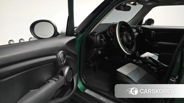 Mini Cooper id 4936756 из Кореи 31
