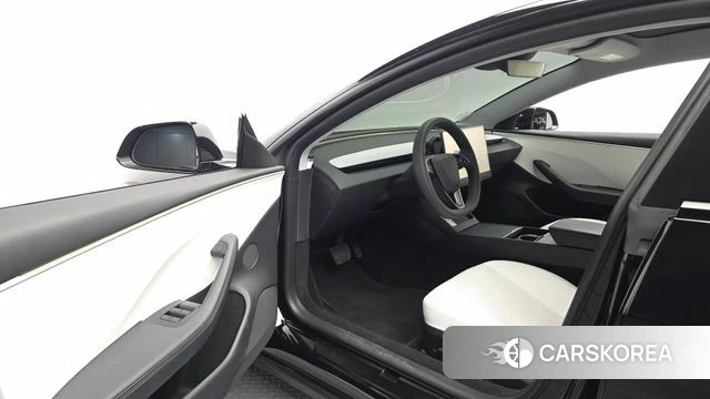 Tesla Model 3 id 4995876 из Кореи 31
