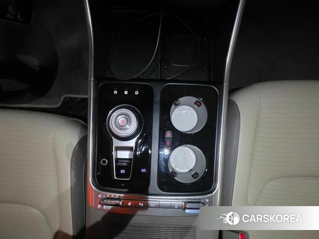 Kia The New Carnival 4th Generation id 5045654 из Кореи 17