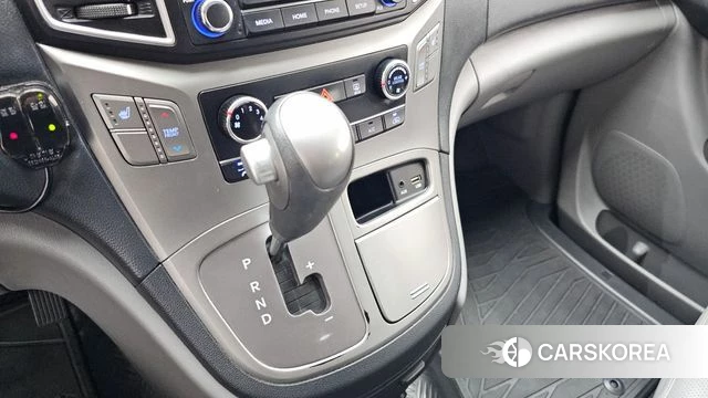 Hyundai The New Grand Starex id 5013031 из Кореи 19