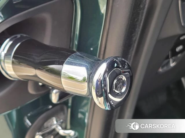 Rolls-Royce Spectre id 4505714 из Кореи 16