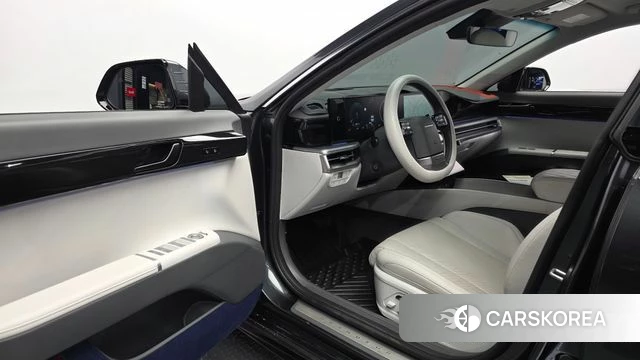 Hyundai Grandeur Hybrid (GN7) id 5021666 из Кореи 36
