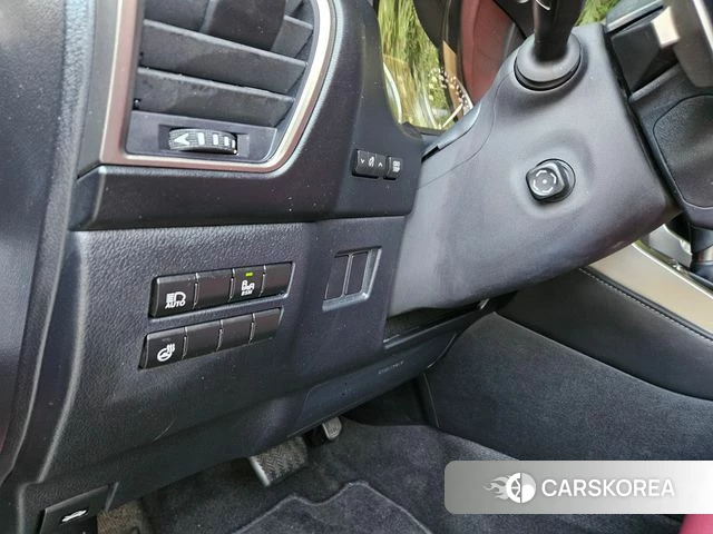 Lexus NX300h id 4998373 из Кореи 17