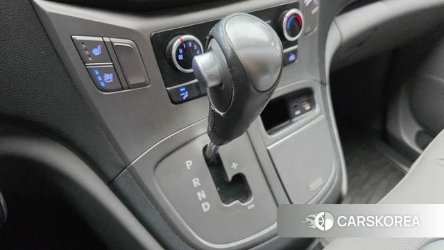 Hyundai The New Grand Starex id 4993584 из Кореи 19