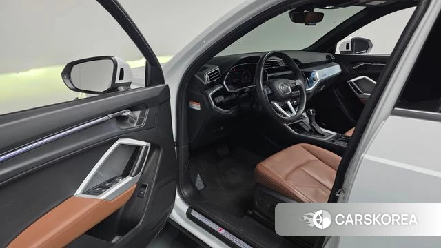 Audi Q3 (F3) id 5011703 из Кореи 34