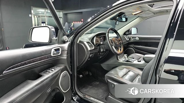 Jeep Grand Cherokee id 5023553 из Кореи 37
