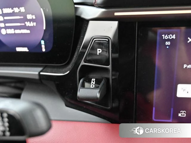 Porsche Makan EV id 4995384 из Кореи 19
