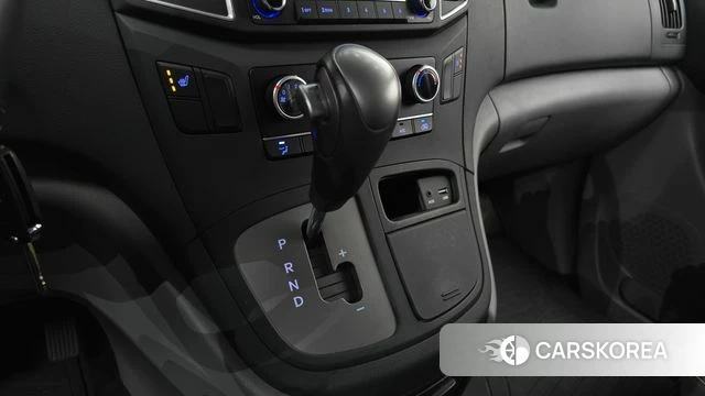 Hyundai The New Grand Starex id 4446124 из Кореи 19