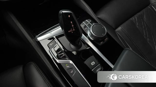 BMW 5 Series (G30) id 4977313 из Кореи 33