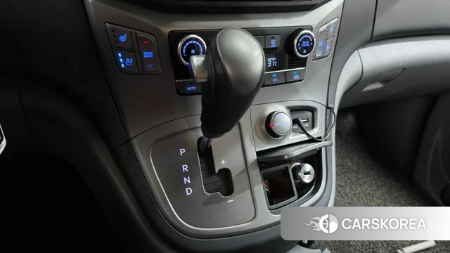 Hyundai The New Grand Starex id 4683687 из Кореи 34